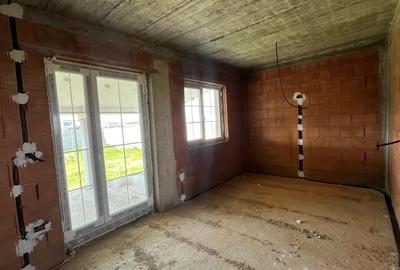 Duplex cu 4 camere cu Canalizare în Urseni - 5