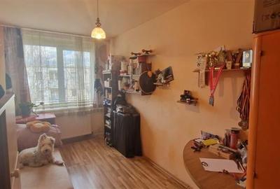 De vanzare apartament cu 3 camere, Mureseni - 3