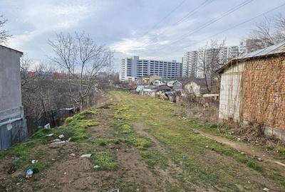 Teren de 1300 mp, în Cățelu - 2