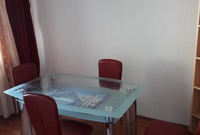 Central Targoviste inchiriez  apartament 3 camere decomandate - 9