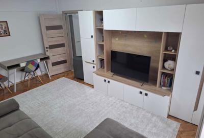 Apartament cu 2 camere decomandat în Central - 2