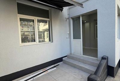 Spațiu comercial, de 70 mp, în Central - 2