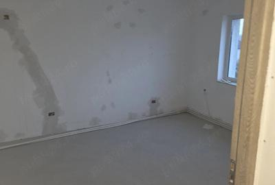 Apartament cu 3 camere decomandat în Central - 2
