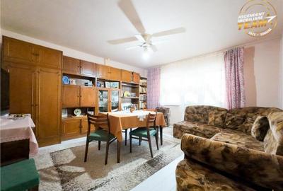 Tur LIVE! Rezidential, decomandat, armonios,gradina decorati
