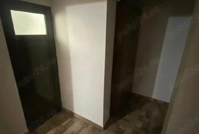 Garsonieră decomandată în Teiu - 5