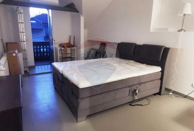 Casă cu 8 camere cu Teren 419 Mp în Cotroceni - 30