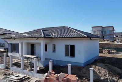 Casă individuală cu 4 camere cu Canalizare în Breazu - 9