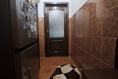 Propun spre vinzare 42 mp - 10