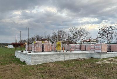 Casă individuală cu 3 camere cu Canalizare în Ciolpani - 14