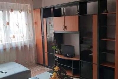 Apartament cu 3 camere în Micro 16 - 3