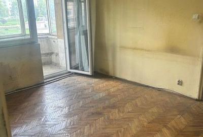 Apartament cu 3 camere în Traian - 8