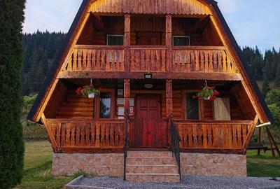 Casă cu 4 camere în Central - 1