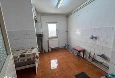 Apartament cu 4 camere decomandat în Micro 16 - 5