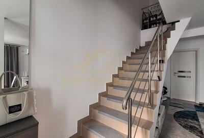 Duplex cu 5 camere cu Canalizare în Central - 14