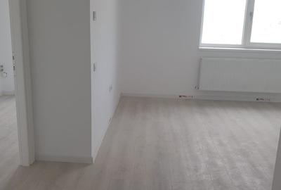 Apartament cu 2 camere decomandat în Nicolina - 4