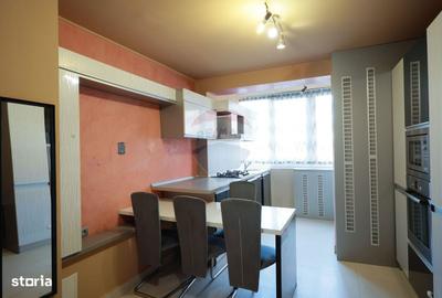 Apartament cu 3 camere semidecomandat în Rogerius - 3