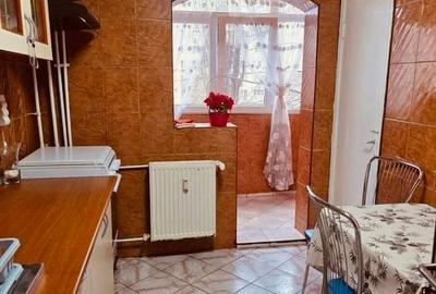 Apartament cu 2 camere decomandat, mobilat în Fizicienilor - 3