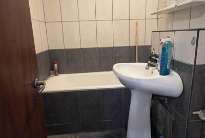 Metrou Basarab - bloc stradal Sos Nicolae Titulescu - 10