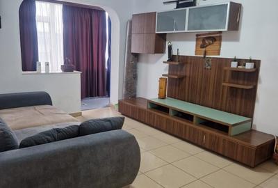 Apartament cu 3 camere semidecomandat, mobilat în Central - 4