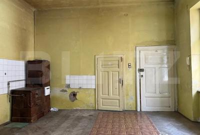 Casă cu 3 camere cu Teren 168 Mp în Central - 2