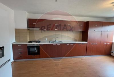 VILĂ IMPRESIONANTĂ DE VÂNZARE – BUGHEA DE SUS, ARGES - 2