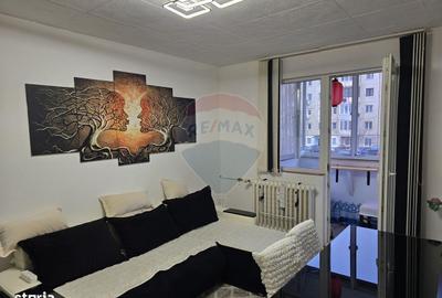 Apartament cu 3 camere în Aurel Vlaicu