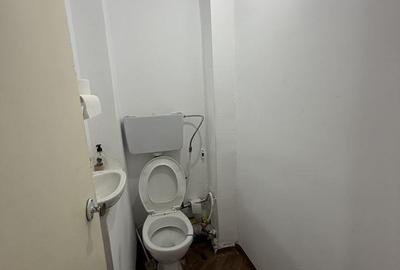 Spațiu comercial, de 27 mp, în Central - 3