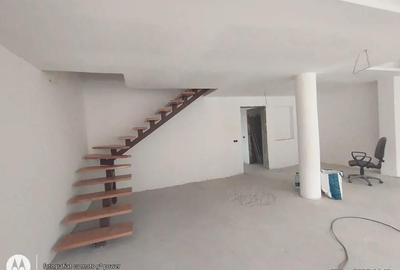 In oras,casa in triplex cu 2 garaje - 4