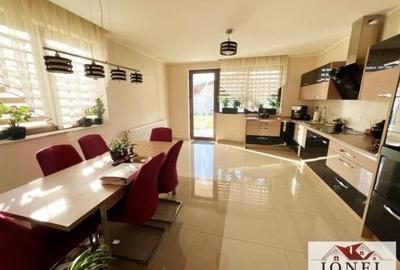 Casă individuală cu 5 camere cu Canalizare în Cetate - 9