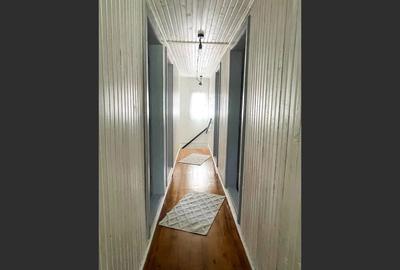 Casa la cheie /vila/pensiune Valiug,Crivaia . - 11