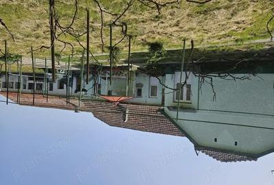 Casă cu Teren 1996 Mp în Giulvăz - 7