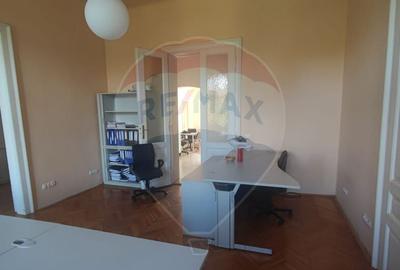 Spa?iu birouri flexibil de inchiriat zona Podul Intelect... Spa?iu birouri flexibil de inchiriat zona Podul Intelect... - 2