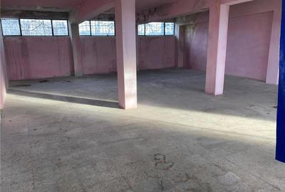Spațiu comercial, de 636 mp, în Central - 3