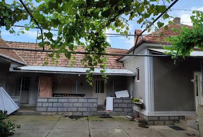 Casă cu 5 camere în Ineu - 8