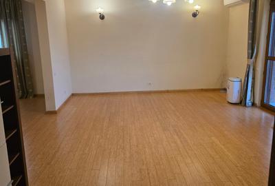 Apartament cu 3 camere semidecomandat în Polonă - 26