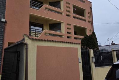 Spațiu comercial, de 98 mp, în Faleza Nord - 11