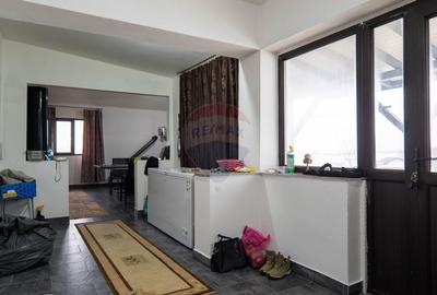 Vilă cu piscină –ideală pentru familie sau pensiune, Bacu-acces A1/A0 - 15