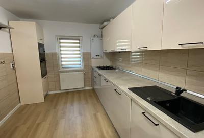 Apartament cu 3 camere decomandat în Zorilor - 8