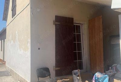 Casă cu 6 camere cu Teren 1500 Mp în Aradul Nou - 8