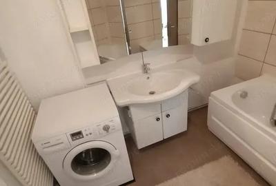Apartament cu 2 camere decomandat în Micro III - 10