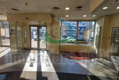 Spațiu comercial, de 158 mp, în Central - 9