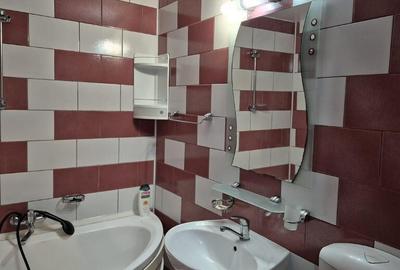 Te poti muta imediat! Apartament spatios, etaj intermediar! CE1110 - 2