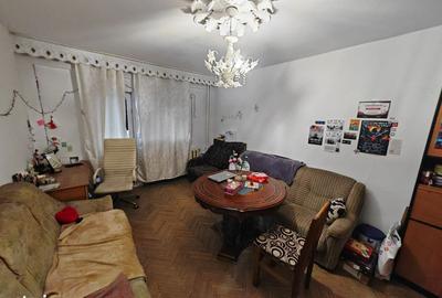 Apartament cu 2 camere decomandat în Alexandru cel Bun