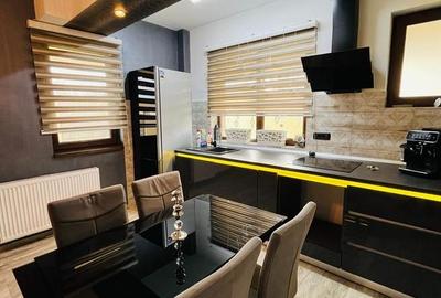 Duplex cu 4 camere cu Canalizare în Palazu Mare - 8