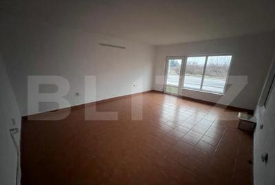 Spațiu comercial, de 55 mp, în Central - 1