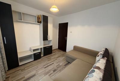 Apartament cu 4 camere decomandat în Rahova - 3