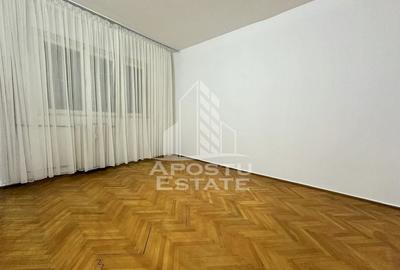 Apartament cu 2 camere, parter inalt, balcon, zona Girocului - 1