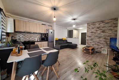 Apartament cu 2 camere semidecomandat, mobilat în Florești - 1