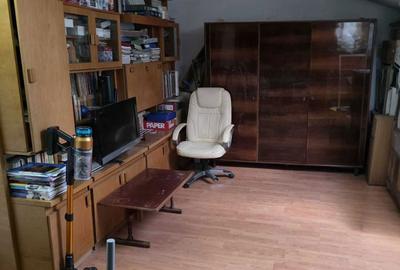Apartament cu 3 camere semidecomandat în Exterior Vest - 1