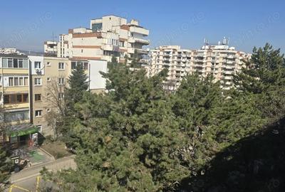 Apartament cu 2 camere decomandat în 22 Decembrie - 2